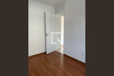 Quarto de apartamento para alugar com 2 quartos, 44m² em Buritis, Belo Horizonte