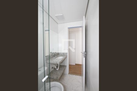 Banheiro da Suíte de apartamento para alugar com 2 quartos, 60m² em Buritis, Belo Horizonte