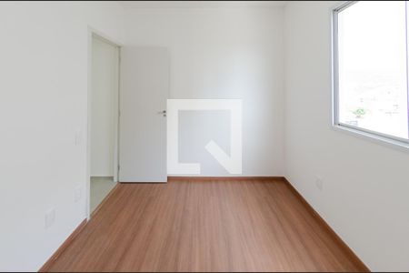 Quarto de apartamento à venda com 2 quartos, 50m² em Palmeiras, Belo Horizonte