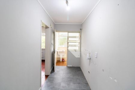 Cozinha de apartamento para alugar com 1 quarto, 39m² em Partenon, Porto Alegre