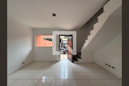 Sala de casa para alugar com 2 quartos, 75m² em Vila Curuçá, Santo André