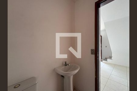 Lavabo de casa para alugar com 2 quartos, 75m² em Vila Curuçá, Santo André