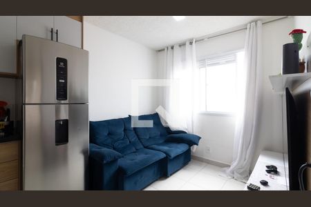 Sala/Cozinha de apartamento para alugar com 2 quartos, 33m² em Vila Ré, São Paulo