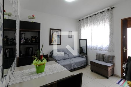 Sala de casa para alugar com 2 quartos, 50m² em Vila Sao Sebastiao, Mogi das Cruzes