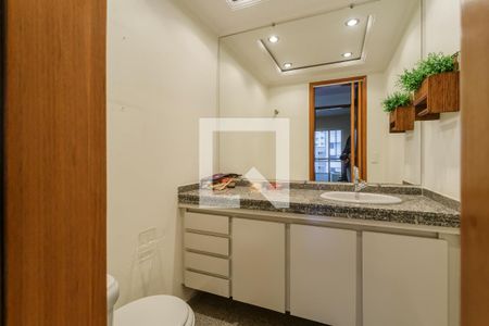 Lavabo de apartamento para alugar com 4 quartos, 208m² em Indianópolis, São Paulo