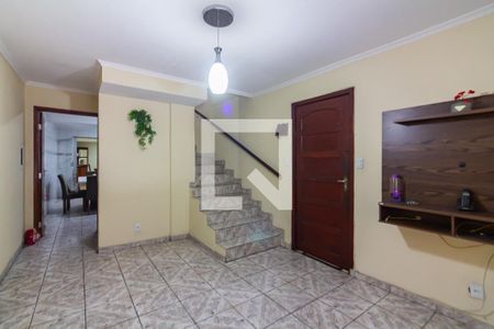 Sala  de casa à venda com 2 quartos, 125m² em Cidade das Flores, Osasco