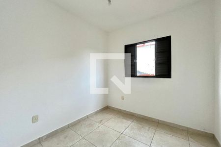 Quarto 2 de casa para alugar com 2 quartos, 50m² em Vila Guarani, São Paulo