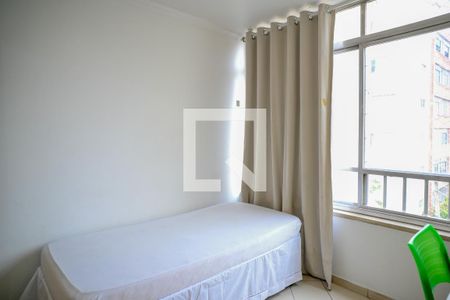 Quarto 1 de apartamento para alugar com 2 quartos, 70m² em Aclimação, São Paulo