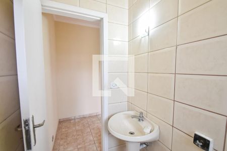 Banheiro da suíte 1 de casa para alugar com 2 quartos, 84m² em Ipiranga, São Paulo