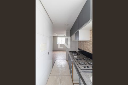 Sala/Cozinha/Área de Serviço  de apartamento para alugar com 2 quartos, 38m² em Itaim Paulista, São Paulo