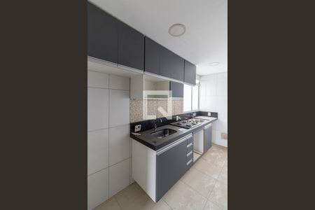 Sala/Cozinha/Área de Serviço  de apartamento para alugar com 2 quartos, 38m² em Itaim Paulista, São Paulo