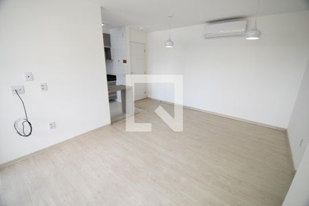 Sala de apartamento para alugar com 3 quartos, 78m² em Cambuí, Campinas