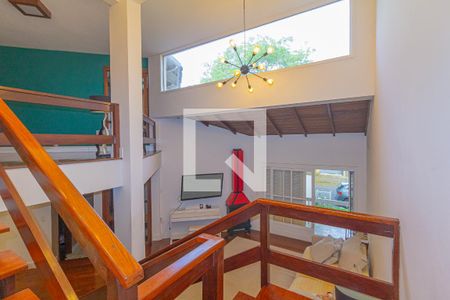 Escada/Sala de casa à venda com 5 quartos, 423m² em Marechal Rondon, Canoas