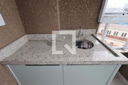 Varanda da Sala - Pia de apartamento para alugar com 2 quartos, 63m² em Santa Terezinha, Santo André
