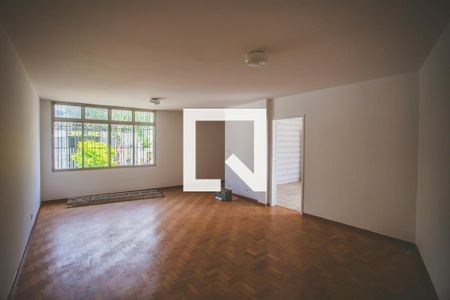 Casa para alugar com 3 quartos, 233m² em Mirandópolis, São Paulo