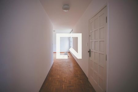 Casa para alugar com 3 quartos, 233m² em Mirandópolis, São Paulo