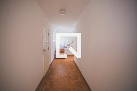 Casa para alugar com 3 quartos, 233m² em Mirandópolis, São Paulo