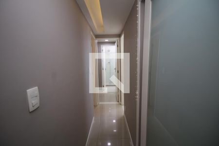 Sala - Corredor de apartamento para alugar com 2 quartos, 75m² em Vila da Penha, Rio de Janeiro