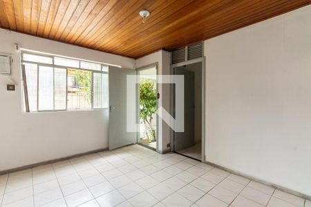 Sala de casa à venda com 2 quartos, 176m² em Chácara Seis de Outubro, São Paulo