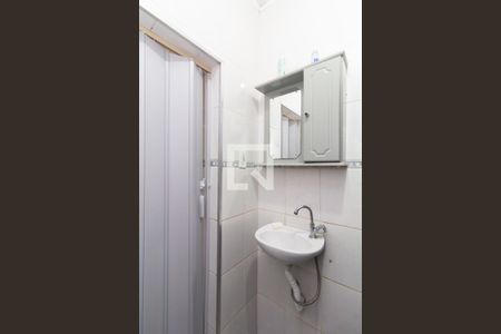 Banheiro de casa à venda com 2 quartos, 100m² em Vila Regina, São Paulo