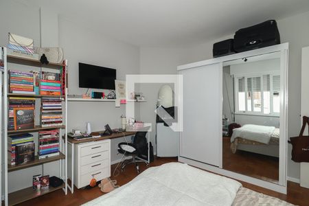 Quarto de apartamento à venda com 1 quarto, 46m² em Bom Jesus, Porto Alegre