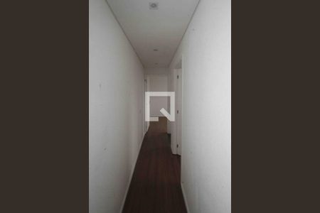 Corredor de apartamento para alugar com 2 quartos, 42m² em Jardim Egle, São Paulo