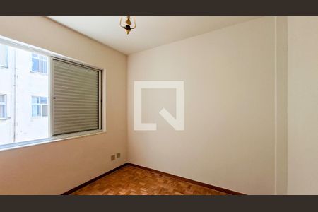 Quarto de apartamento à venda com 2 quartos, 110m² em Santa Efigênia, Belo Horizonte