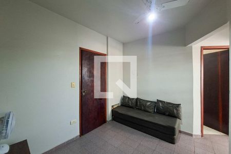 Sala de apartamento para alugar com 1 quarto, 48m² em Vila Tupi, Praia Grande