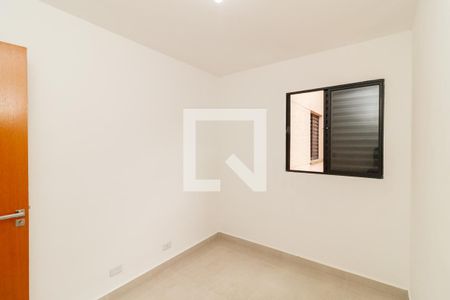 Quarto de casa para alugar com 2 quartos, 34m² em Vila Gustavo, São Paulo