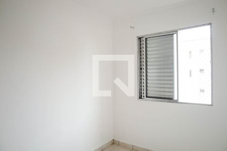 Quarto 2 de apartamento para alugar com 2 quartos, 56m² em Conjunto Residencial José Bonifácio, São Paulo