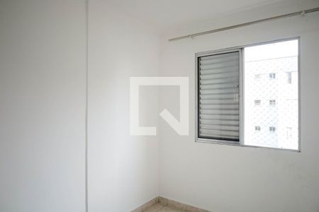 Quarto 1 de apartamento para alugar com 2 quartos, 56m² em Conjunto Residencial José Bonifácio, São Paulo