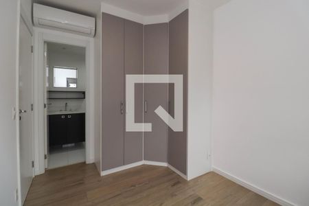 Suíte de apartamento para alugar com 2 quartos, 73m² em Pinheiros, São Paulo