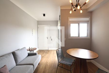 Sala de apartamento para alugar com 1 quarto, 47m² em Jardim, Santo André