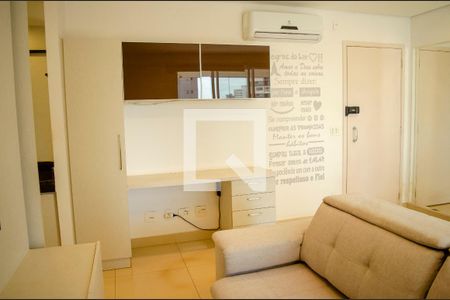 Sala de apartamento para alugar com 1 quarto, 53m² em Setor Bueno, Goiânia