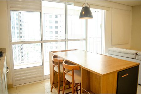 Cozinha de apartamento para alugar com 1 quarto, 53m² em Setor Bueno, Goiânia