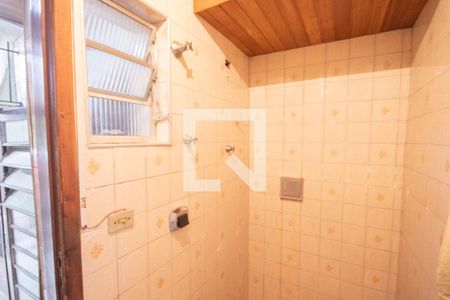 Banheiro 1 de casa à venda com 6 quartos, 200m² em Jardim Guapira, São Paulo