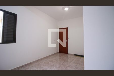 Quarto 1 de casa para alugar com 2 quartos, 200m² em Vila Celeste, São Paulo