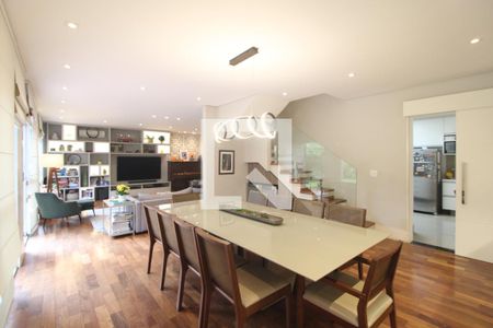 Sala 2 de casa de condomínio à venda com 3 quartos, 270m² em Vila Sofia, São Paulo