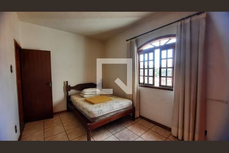 Casa à venda com 5 quartos, 300m² em Renascença, Belo Horizonte