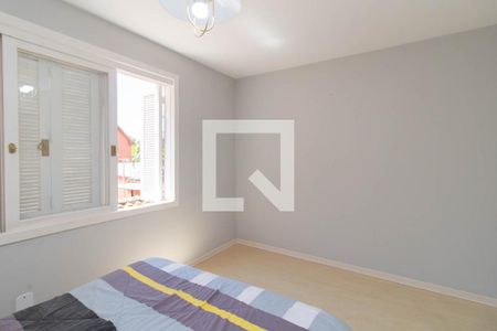 Quarto 1 de casa de condomínio à venda com 3 quartos, 140m² em Teresópolis, Porto Alegre