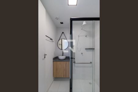 Banheiro de apartamento para alugar com 1 quarto, 25m² em Barra Funda, São Paulo