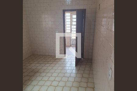 Cozinha de casa à venda com 3 quartos, 100m² em Jardim Cotinha, São Paulo