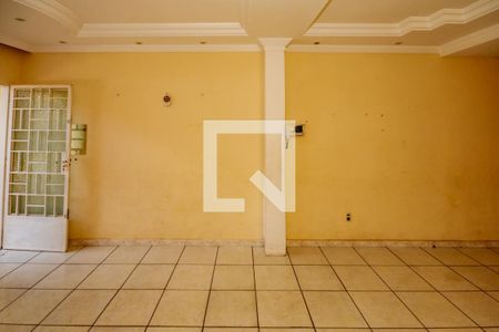 Casa à venda com 3 quartos, 282m² em Santa Monica, Belo Horizonte