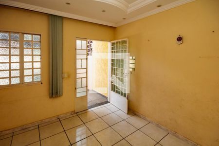 Sala de casa à venda com 3 quartos, 282m² em Santa Monica, Belo Horizonte