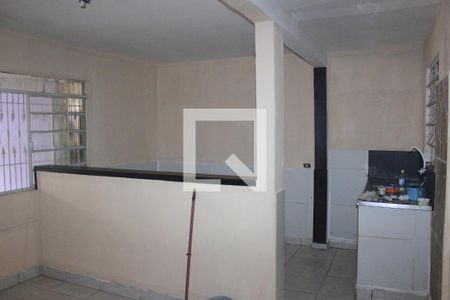 Sala de casa para alugar com 2 quartos, 80m² em Jardim Presidente Dutra, Guarulhos