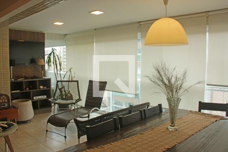 Sala de apartamento para alugar com 3 quartos, 180m² em Gonzaga, Santos