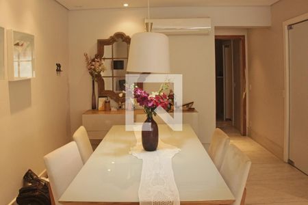 Sala de apartamento para alugar com 3 quartos, 180m² em Gonzaga, Santos