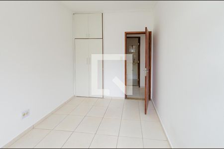 Quarto 1 de apartamento para alugar com 2 quartos, 60m² em João Pinheiro, Belo Horizonte