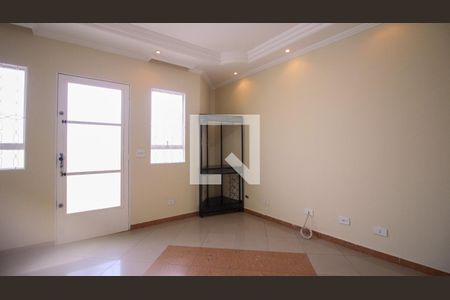 Casa para alugar com 2 quartos, 90m² em Vila Antonieta, São Paulo