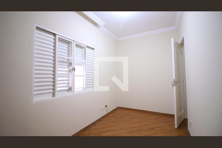 Casa para alugar com 2 quartos, 90m² em Vila Antonieta, São Paulo